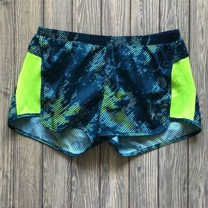 Old Navy size Medium shorts
